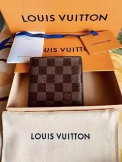 【美品LOUIS VUITTON ルイヴィトン　ダミエ二つ.定価74000円