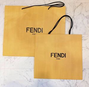 FENDI フェンディ ショップ袋　2枚セット　紙袋　プレゼント　黄色