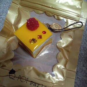 Q-pot　ストラップ　ケーキ