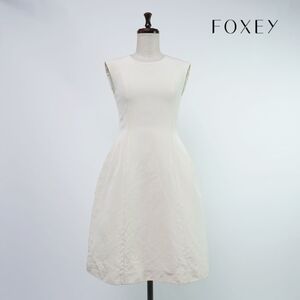 FOXEY フォクシー シルク ウール ノースリーブフレアワンピース 膝丈 裏地あり レディース 白 アイボリー サイズ38*SC32