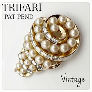 TRIFARI トリファリ　シェル　パール　ヴィンテージ ブローチ　1950 PAT PEND 一点物　アンティーク　ゴールド　コスチュームジュエリー