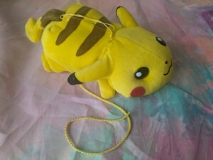 ポケットモンスター　ピカチュウ　ぬいぐるみ　ジャン