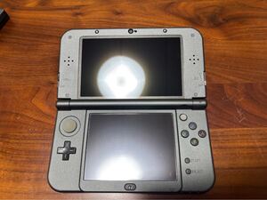 New ニンテンドー3DS LL メタリックブラック