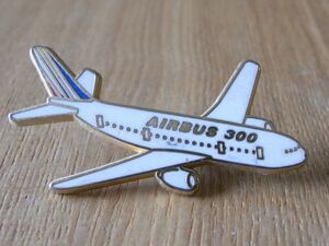 古い ピンバッジ : エアバス 300 旅客機 飛行機 航空 ピンズ #T