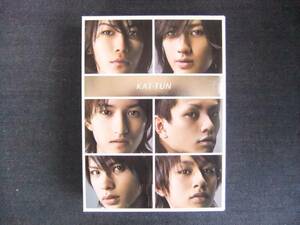 CDアルバム-4　　　KAT-TUN　　Best of KAT-TUN　　カトゥーン　3枚組（シングル、アルバム、DVD）　シール付　　歌手　　音楽　　　特