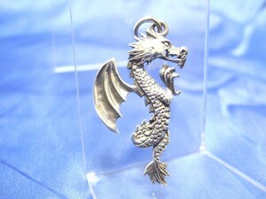 横浜最新 シルバーSILVER925銀ペンダント龍♪魅惑のドラゴン 4.8ｇ メンズレディース 送料220円ネックレス11a