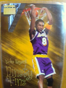 KOBE BRYANT コービー ブライアント 1999 SKY BOX PREMIUM #205