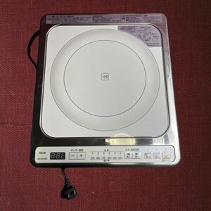 （中古品）IRIS OHYAMA アイリスオーヤマ IHクッキングヒーター IHC-B122-W ホワイト ビルトインタイプ 100V、 23年製。