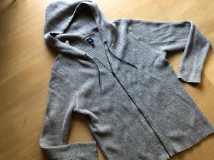 良好 GAP ギャップ パーカー ニット グレージュ ベージュ~グレー系 綿×毛混 メンズ サイズ M