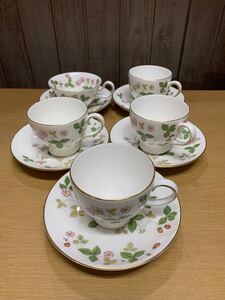 WEDGWOOD カップ＆ソーサー 4客+デザイン ティーカップ コーヒーカップ ワイルドストロベリー 花柄 ウェッジウッド 洋食器 used 