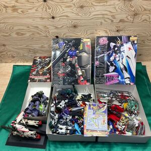 大量! ガンダム プラモデル まとめて パーツ 部品 ガンプラ 部品取り バイダイ R51975