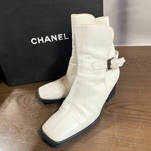 CHANEL シャネル ココマーク レザー ショートブーツ 36 1/2 23.5 レディース ホワイトショートブーツ レザー ヒール　ホワイト 靴