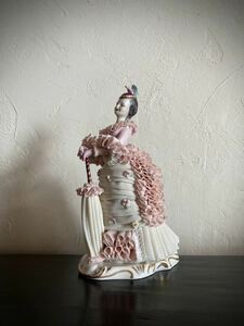 ★美品★VINTAGE IRISH DRESDEN アイリッシュドレスデン◆LA BELLE PARISIENNE◆PORCELAIN LACE FIGURINEレースフィギュリン