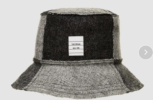 【新品】THOM BROWNE / BUCKET HAT IN QUARTER SPLIT SHETLAND Size : Large トムブラウン　バケットハット　ライトグレー