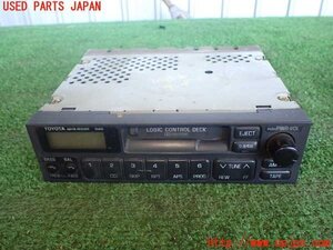 5UPJ-10826475]ランクルプラド(KZJ78W)70系 テープデッキ 中古