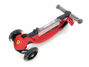 未使用品 Ferrari スクーデリア・フェラーリ ツイストスクーター FXK51 LEDタイヤ フットブレーキ キックボード