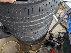 ピレリ　PZERO 295/35R21 中古 4本セット