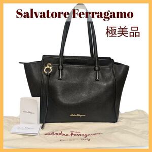 【極美品】Salvatore Ferragamo　エイミー　A4可　ガンチーニ