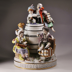 【開】『マイセンMeissen』 シェーンハイト原型 子供群像 ブドウ農園 195G 61272 / 198G 61274 フィギュリン 高さ31cm ST143