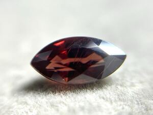  未加熱ジルコン 真紅　2.31ct 10.6x5.4mm マーキス ナチュラル　インペリアル シャンパン ジェムストーン