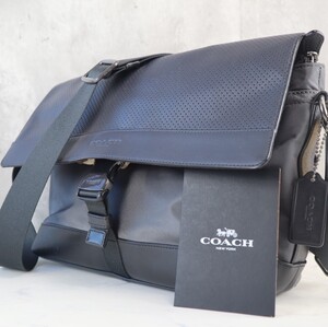 近年モデル 極美品 コーチ COACH メンズ メッセンジャー チャコール 黒 斜め掛け パンチング ショルダー レザー ビジネス 革 バイクバッグ