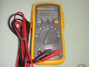 F005-01 FLUKE製 TRUE RMS MultiMeter 112