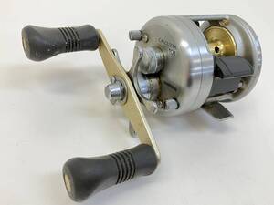 19207 上701-295　リール　CALCUTTA　101　SHIMANO　シマノ　カルカッタ　ベイトリール　中古品　ヤ60