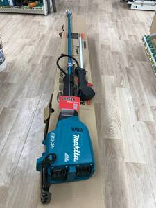 【引取限定】【未使用品】マキタ(makita) 255mm充電式草刈機 18V6Ah バッテリ2本・充電器付 MUR369UDG2　IT6UJ97WPQHO