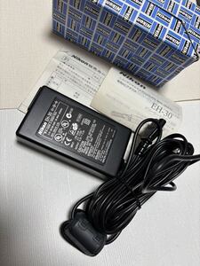 送料無料■中古■ニコン純正品■EH-30■充電器　ACアダプター■Nikon