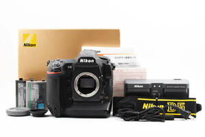 ★☆【完動良品】 ニコン NIKON D5（CF-TYPE)ボディ　元箱付属多数・ バッテリー２個付き☆★