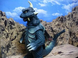 【タグ付き未使用品】ウルトラ怪獣シリーズＡ.Ｄ.２０００「ゴメス」