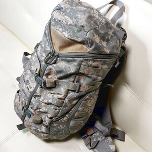 キャメルバック リュック 陸軍デジタル迷彩 バックパック カモフラ ミリタリー Camelbak Tri Zip AUC デジタルカモ