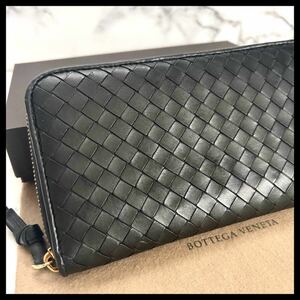 ★【極美品！希少！】 BOTTEGA VENETA ボッテガヴェネタ イントレチャート 長財布 ラウンドファスナー　ブラック　定価7.8万 141