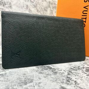 美品 ルイヴィトン M30394 タイガ ポルトバルール カルドクレディ 長財布 メンズ　レザー ダークグリーン LOUIS VUITTON 札入れ 二つ折り