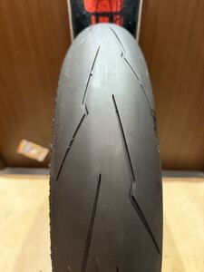 中古MCタイヤ PIRELLI DIABLO SUPERCORSA V3 SC1 120/70ZR17 ピレリ ディアブロ スーパーコルサ 120 70 17 3520 K5777