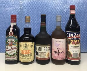 リキュール5本 クリームドカシス 700ml 20%/チェリーブランデー 720ml 24%/MANI-ROSA 720ml 20%/ric minet 720ml 6%/CINZANO 1L 15% 6781g