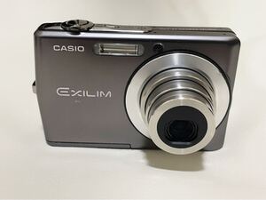 【動作確認済】 CASIO EXILIM EX-Z700 カシオ コンパクトデジタルカメラ デジカメ 充電器付き!!