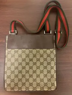 GUCCIショルダーバック訳あり(格安‼️