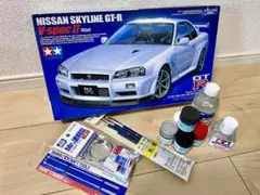 【新品】日産スカイラインGT-R V-specII プラモデル　塗料セット