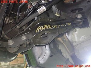 1UPJ-15925200]BMW 320i(8A20 F30)右リアロアアーム1 中古