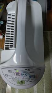 ☆除湿機 CD-S6318 水がたまらない以外動作良好　安心の送料込出品☆