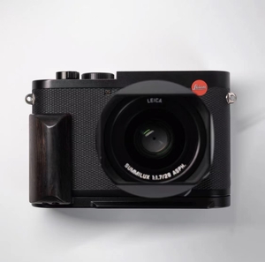 新品 LEICA ライカ Q3用 ハンドグリップ (黒檀、アルミニウム) 