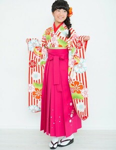 着物袴セット ジュニア用 145cm～154cm 着物のブランド：小町 半衿の色は白地 卒業式にどうぞ 新品（株）安田屋 NO26079