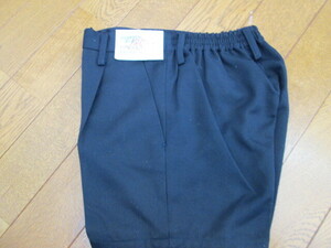 120 小学生用紺色　制服　ショートパンツ　新品未使用タグ付き