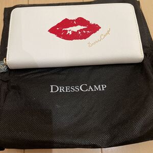 送料無料　未使用　難あり　DRESSCAMPドレスキャンプ ラウンドファスナー長財布　ホワイト　キスマーク