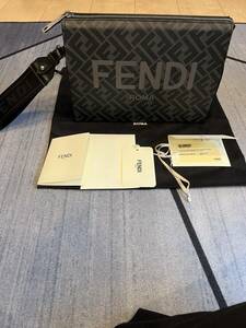 使用１回　FENDI クラッチバッグ　7VA564