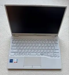 FMV LIFEBOOK WU2/E3　カスタムモデル　i7　32GB　1TB