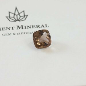 スモーキクォーツ・ルース　7.2ct