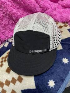 送料格安スピード発送！美品★Patagoniaパタゴニアダックビルキャップ黒②★ALLサイズジョギング登山トレランマラソントレッキング