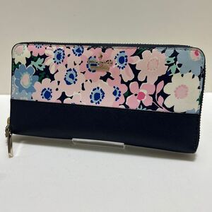 ★kate spade ケイトスペード　PWRU6401　ラウンドジップ 長財布★　キャメロン ストリート レイシー　ネイビー×花柄 【USED】1007